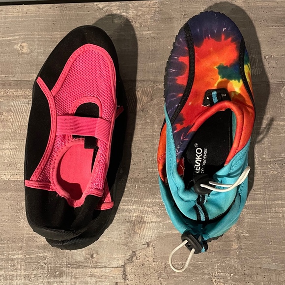Kids Water Shoes Size 2-3 Beach Sand Water Vacation Travel Pool - Picture 1 of 8